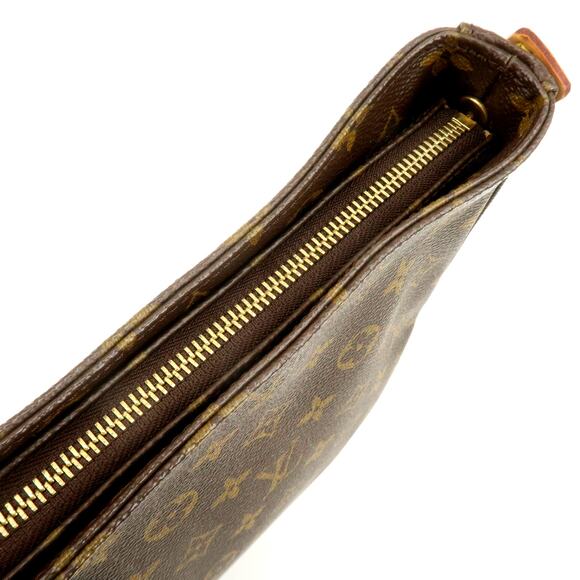 ⭐🔥AUTHENTIC🔥⭐Louis Vuitton Looping GM - Picture 13 of 15